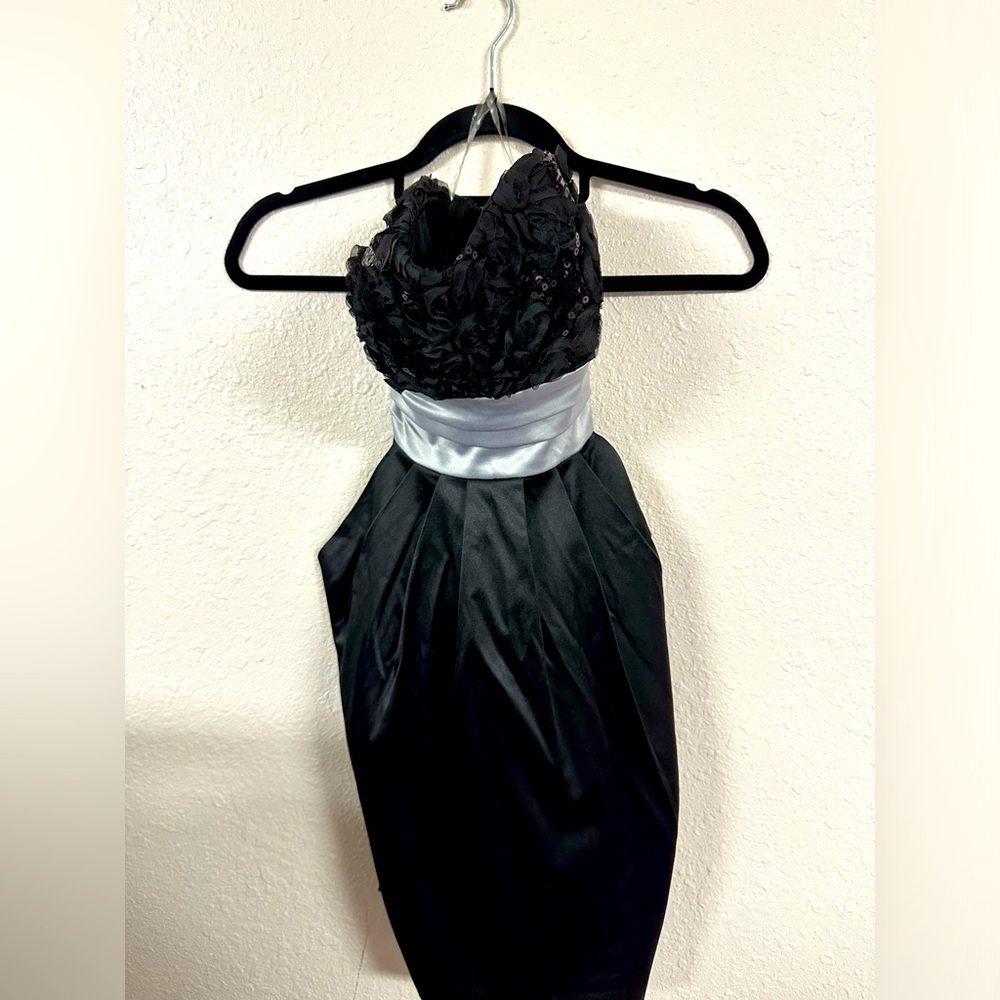 Gorgeous Ruby, rox formal dress